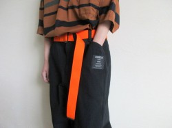 ESSAY - &quot;P-3 oversized tapered pants&quot; (free)