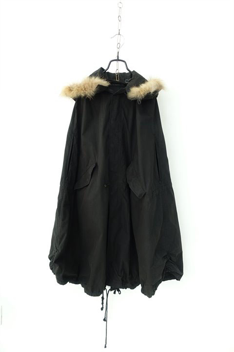 E hyphen - fishtail cape coat