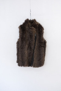 BANANA REPUBLIC - eco fur vest