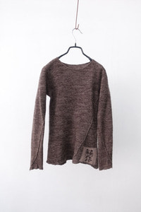 BUTAPANA - pure wool knit top