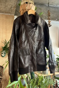 80&#039;s italy leather jacket