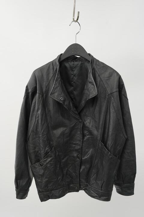 vintage women&#039;s leather jacket