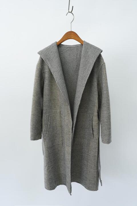 HUMAN WOMAN - reversible woolen coat