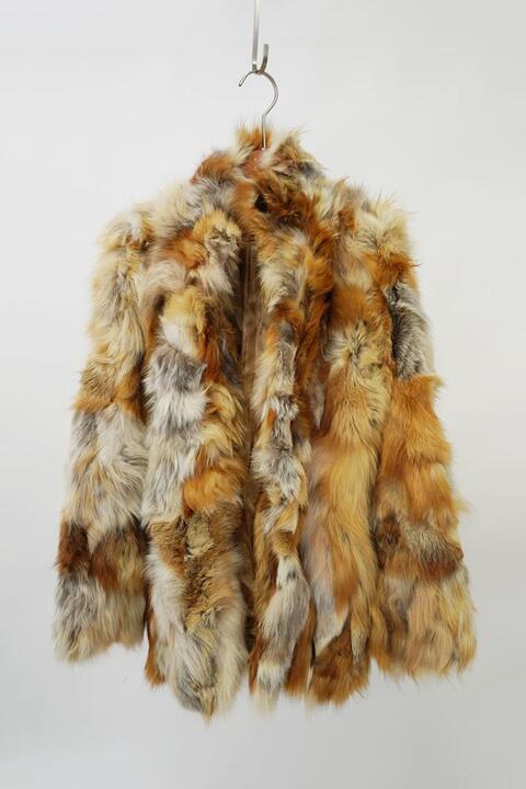 TREND CLIPS - fox fur coat