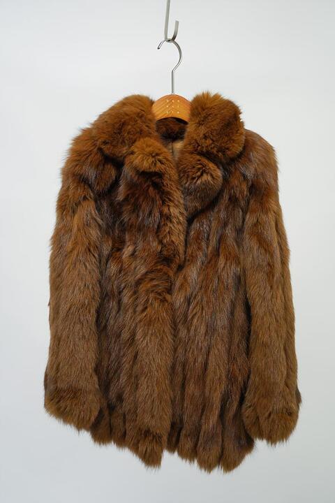 vintage women&#039;s fox fur coat
