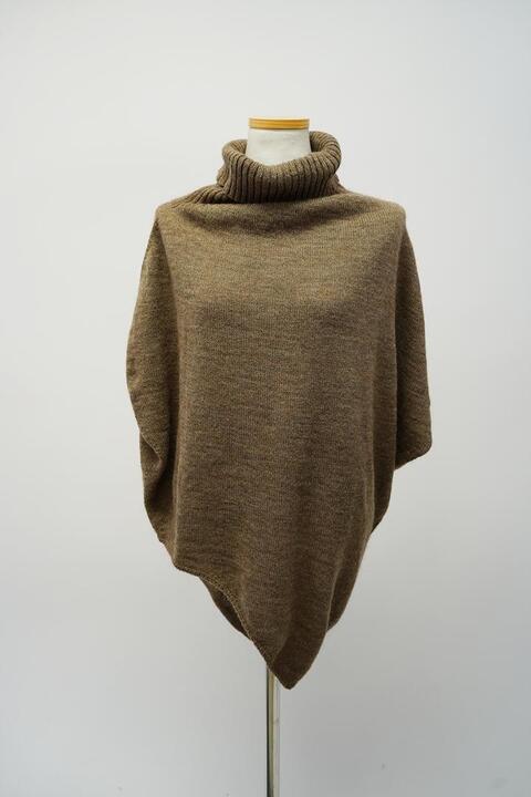 ISSEY MIYAKE HEART HAAT - knit cape
