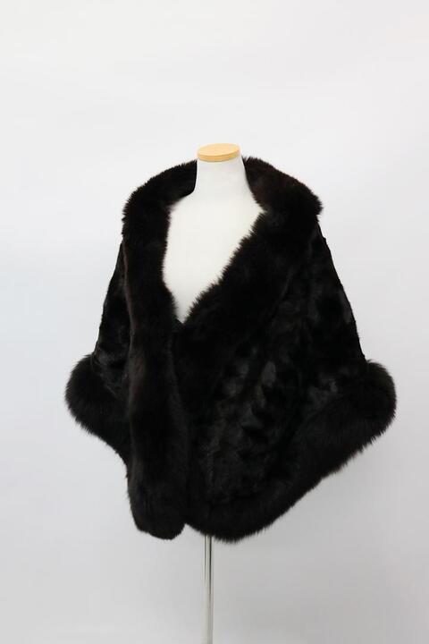 SERRANO - women&#039;s fox fur shawl