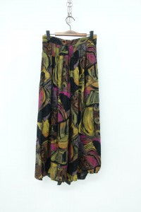 MODA PETITE made in canada - pure silk skirt (free)