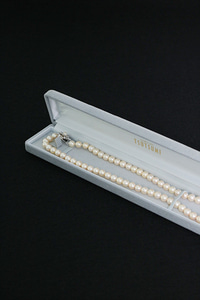 TSUTSUMI - real pearl necklace