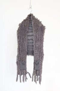 ICHIOKU - lamb fur shawl
