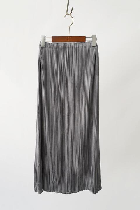 PLEATS PLEASE by ISSEY MIYAKE (23-28)