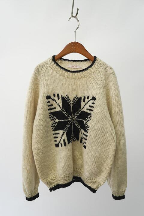 SAUCY - pure wool sweater