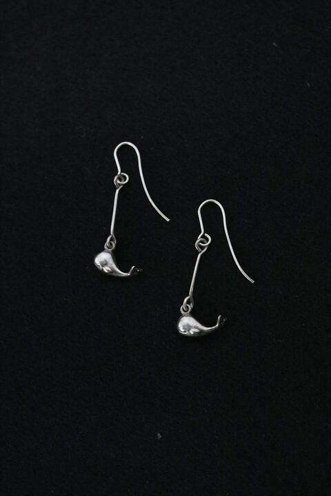 hand made 925 silver earring dolphin