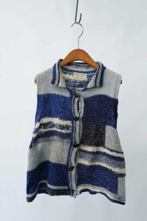 TOSHIKO NAKANO - hand knit vest