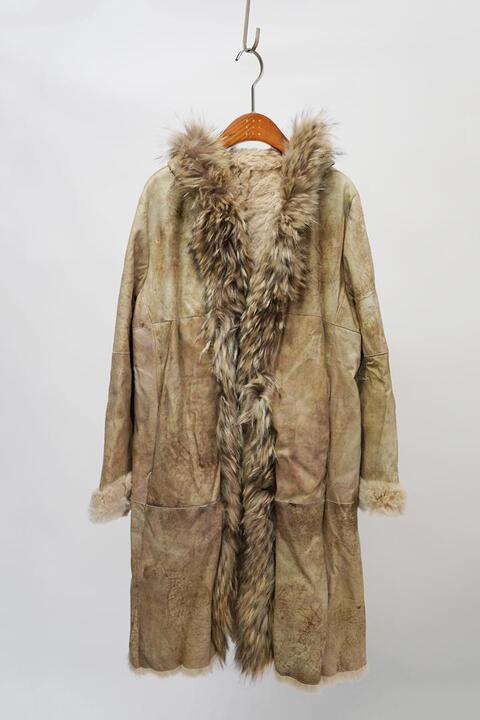 vintage women&#039;s leather coat