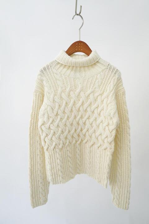 MACPHEE by TOMORROWLAND - hand knit sweater
