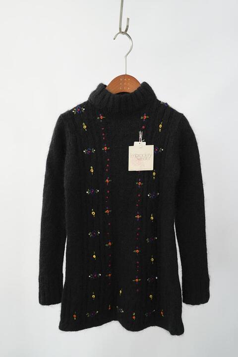 80&#039;s TAKAMOTO SHOJI - embroidery sweater